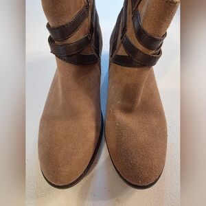 White Mountain Tan Suede Ankle Boots